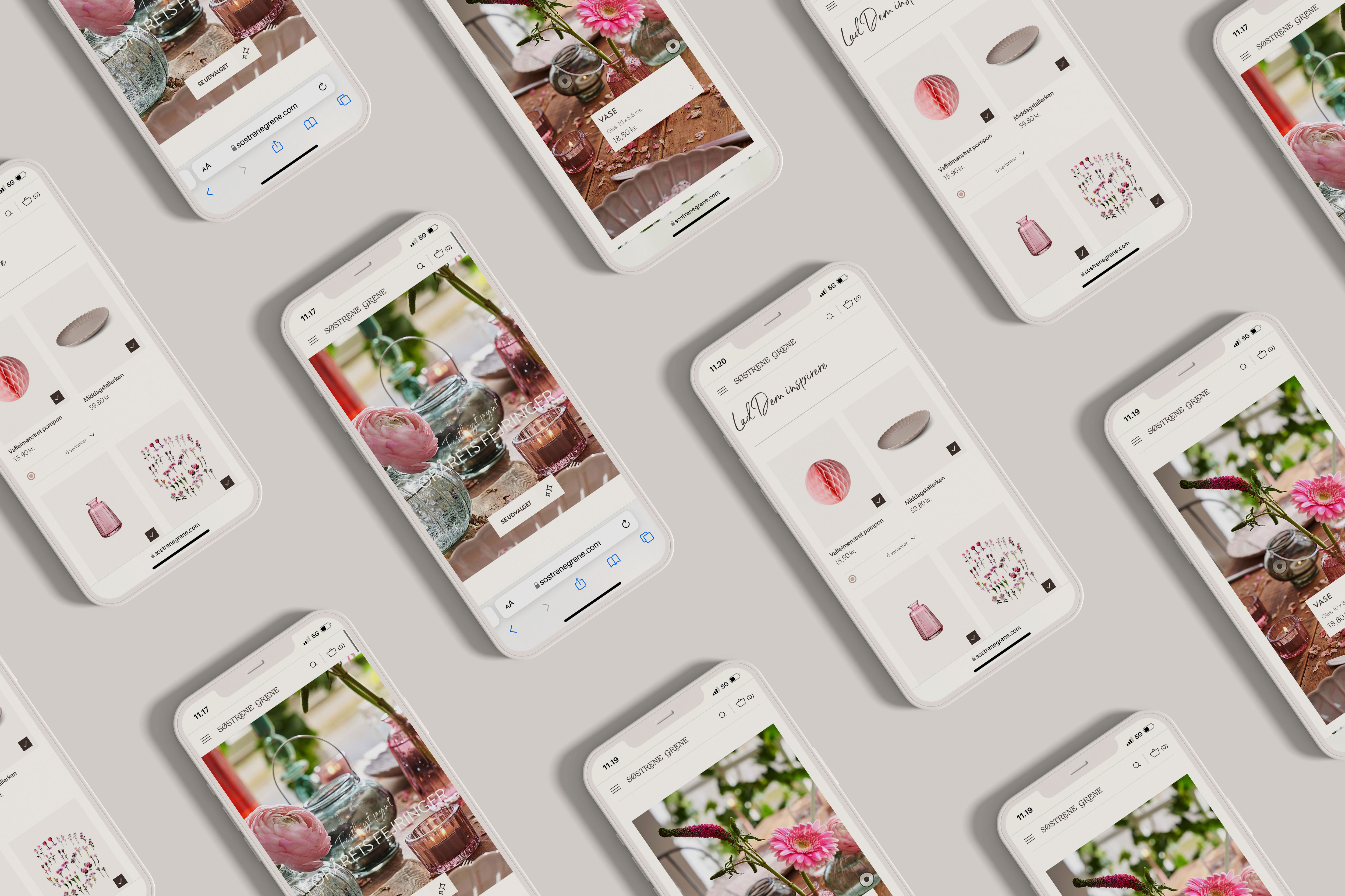 Billede af flere smartphones, der viser en e-handelsapp med fokus på blomster og dekoration, inkluderer produkter som vaser og pynteting.