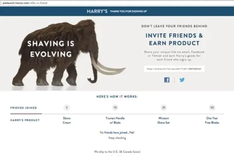 Billede af et ulddyr med teksten "Shaving is evolving" over en hvid baggrund, præsenterer Harry's tak for tilmelding, med oplysninger om at invitere venner og tjene produkter.