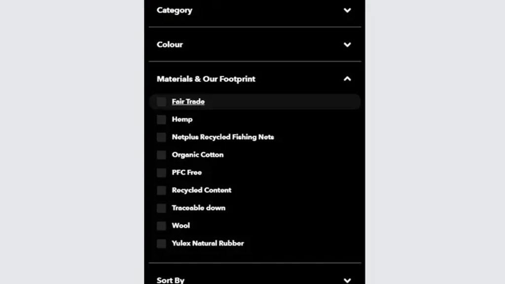 Liste over kategorier og materialer til bæredygtige produkter, inklusiv fair trade, hamp, genbrugte fiskenet, økologisk bomuld, PFC-fri, genbrugsindhold, sporbar dun, uld og Yulex naturgummi.